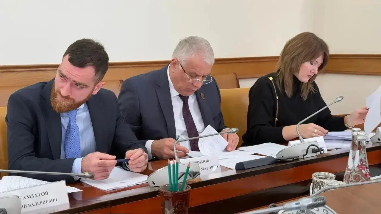 На заседании Координационного совета под председательством Абдурахмана Махмудова утверждены списки заявок на третий конкурс грантов Главы Республики Дагестан в 2025 году, допущенных и не допущенных до независимой экспертизы